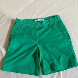 LADY HAGEN Golf Shorts Size 4 Green PRE-OWNED COND. LIGHTWEIGHT DRY FIT